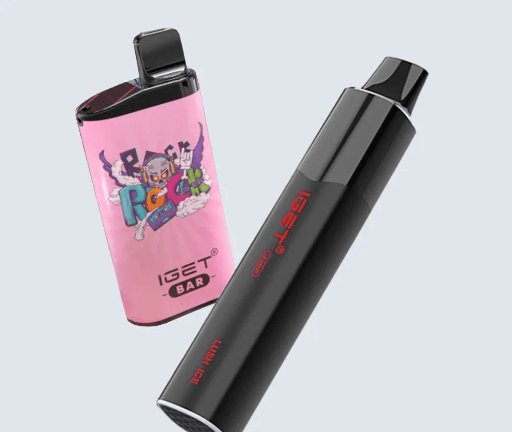 street style photo of woman wearing bold print tights in Melbourne laneway